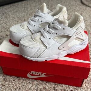 Nike Kids White and Cream Sneakers